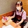 愛知県精神保健福祉協会 奨励賞のオンライン表彰式に出席し、画面に向かって感謝の意を述べるワンぽてぃとのスタッフ