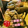春日井市のカフェ「ワンぽてぃと」で再会した黒ラブのオリバーとお母さん、妹犬