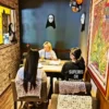 ワンぽてぃとの店内で楽しくお茶の時間を過ごすスタッフさんたちの様子